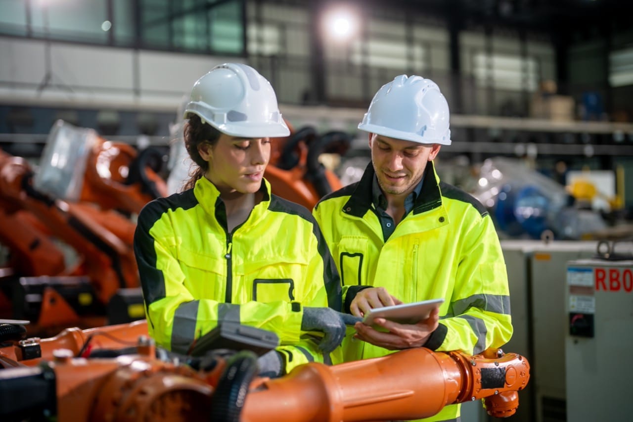 Production operator confirming the current approved version of a work instruction