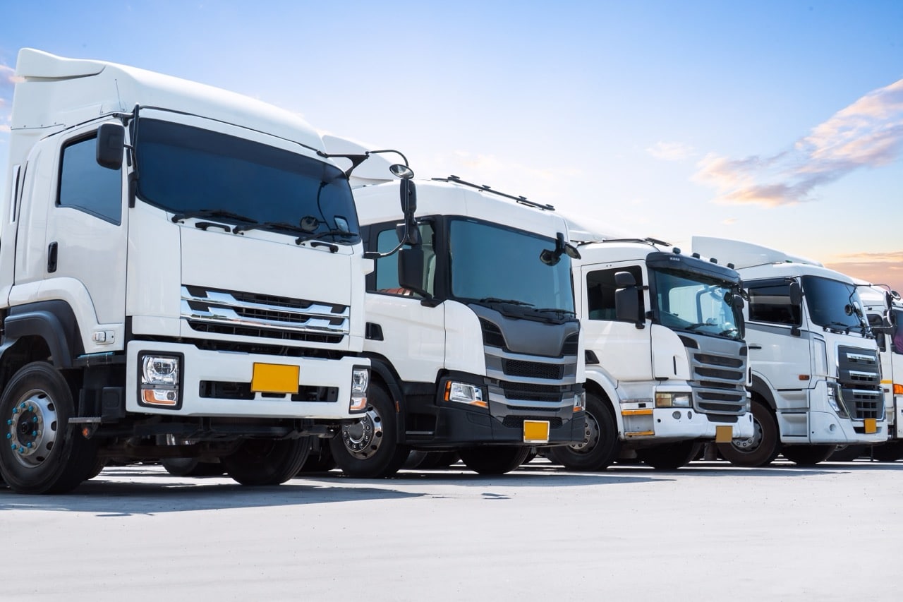 Read more about the article How Small Trucking Companies Compete with Larger Carriers Through Better Back-Office Operations